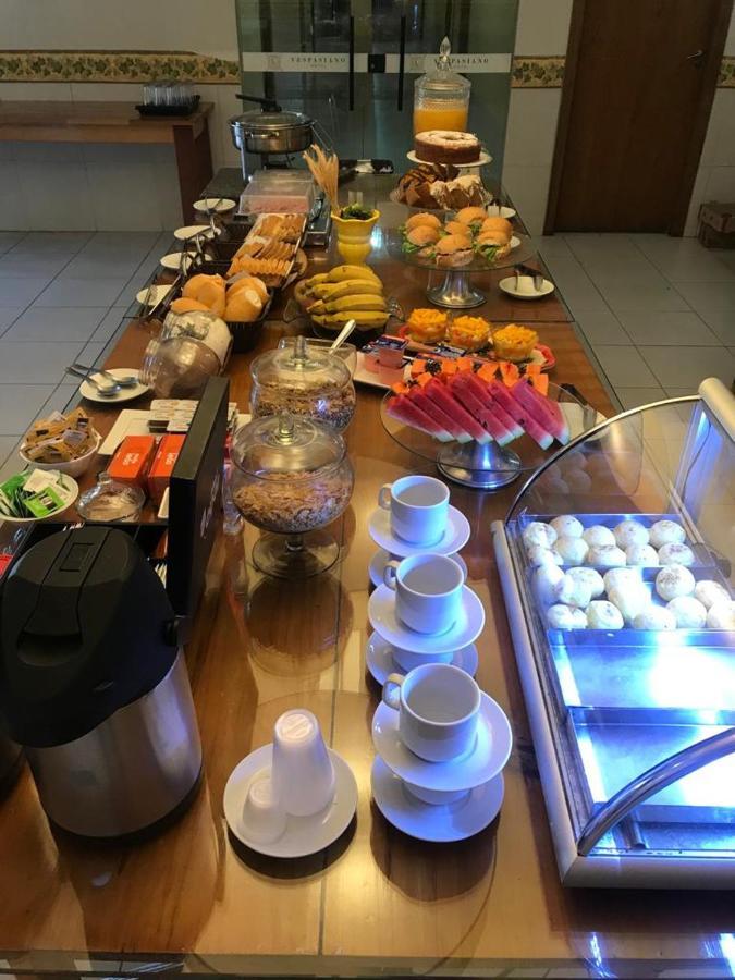 Vespasiano Hotel Telemaco Borba Экстерьер фото