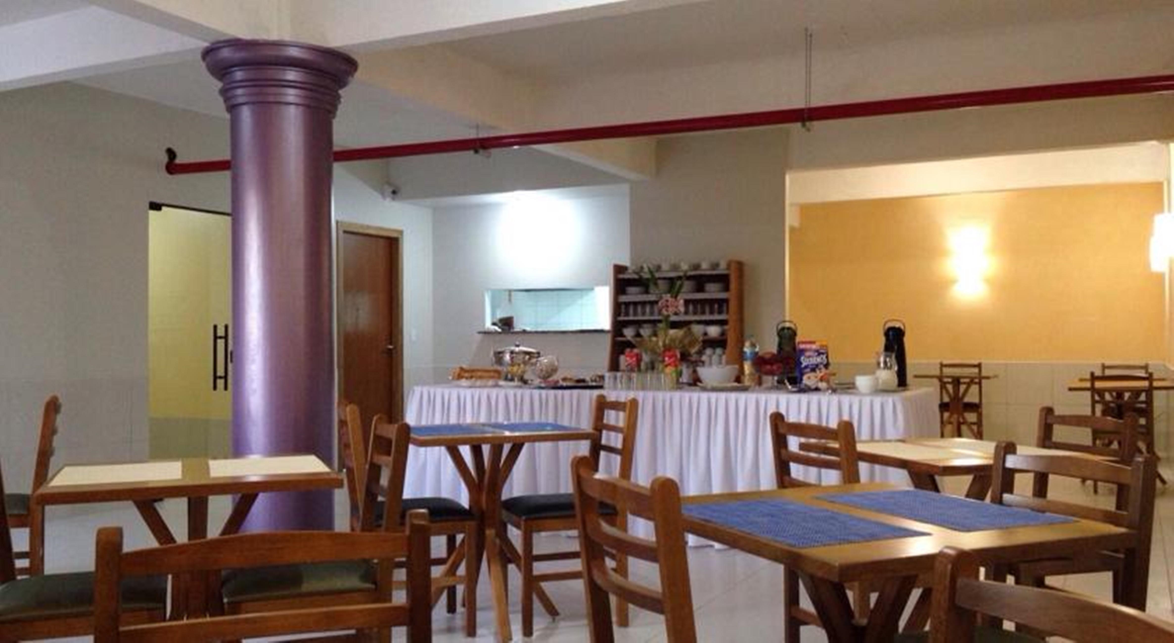 Vespasiano Hotel Telemaco Borba Экстерьер фото