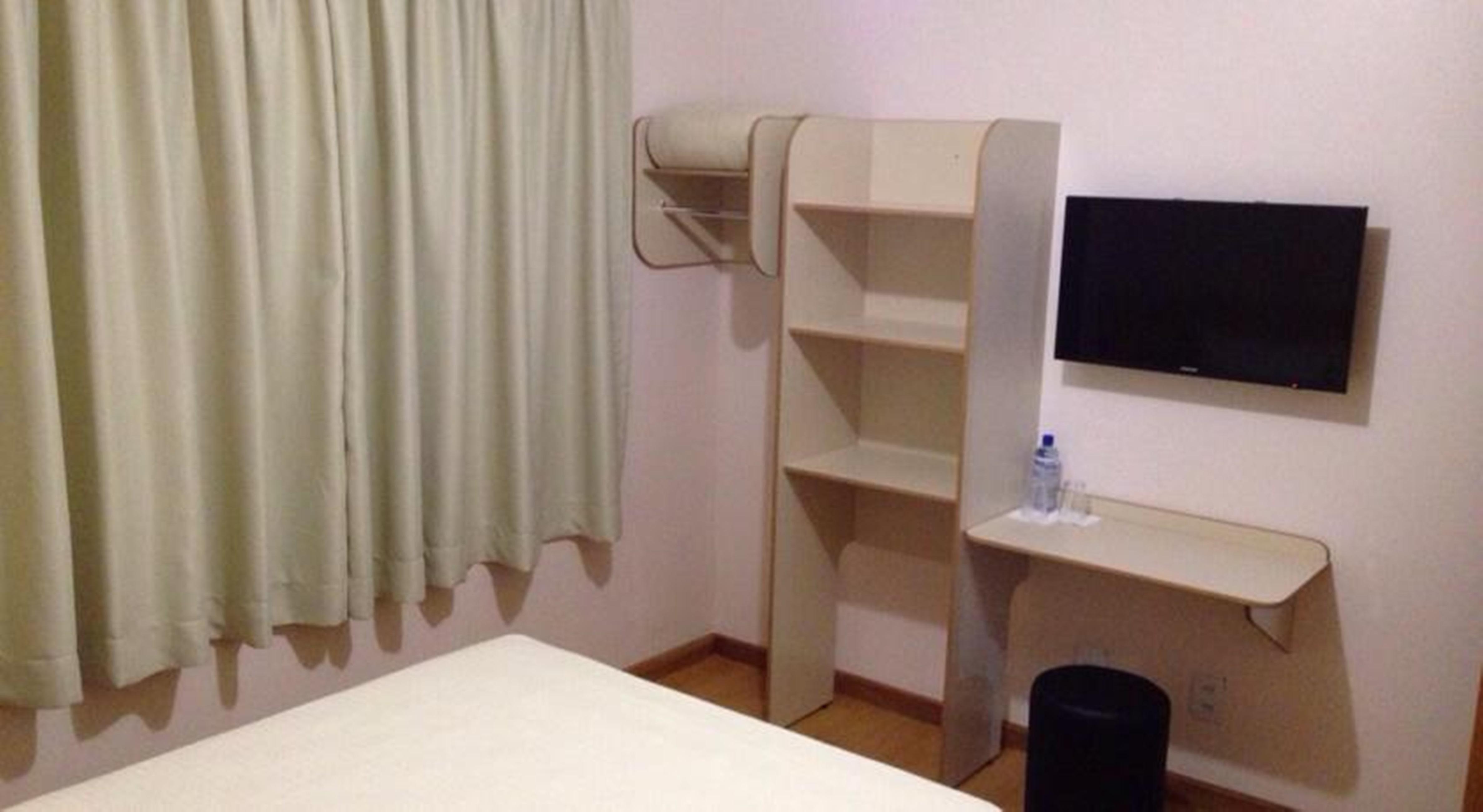 Vespasiano Hotel Telemaco Borba Экстерьер фото