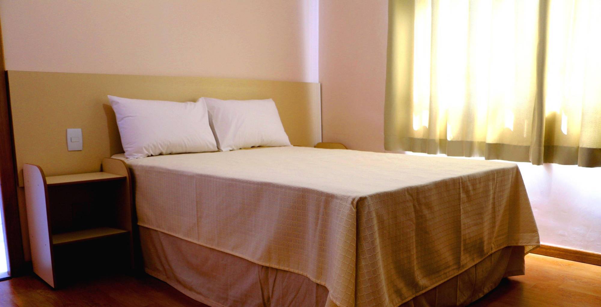 Vespasiano Hotel Telemaco Borba Экстерьер фото